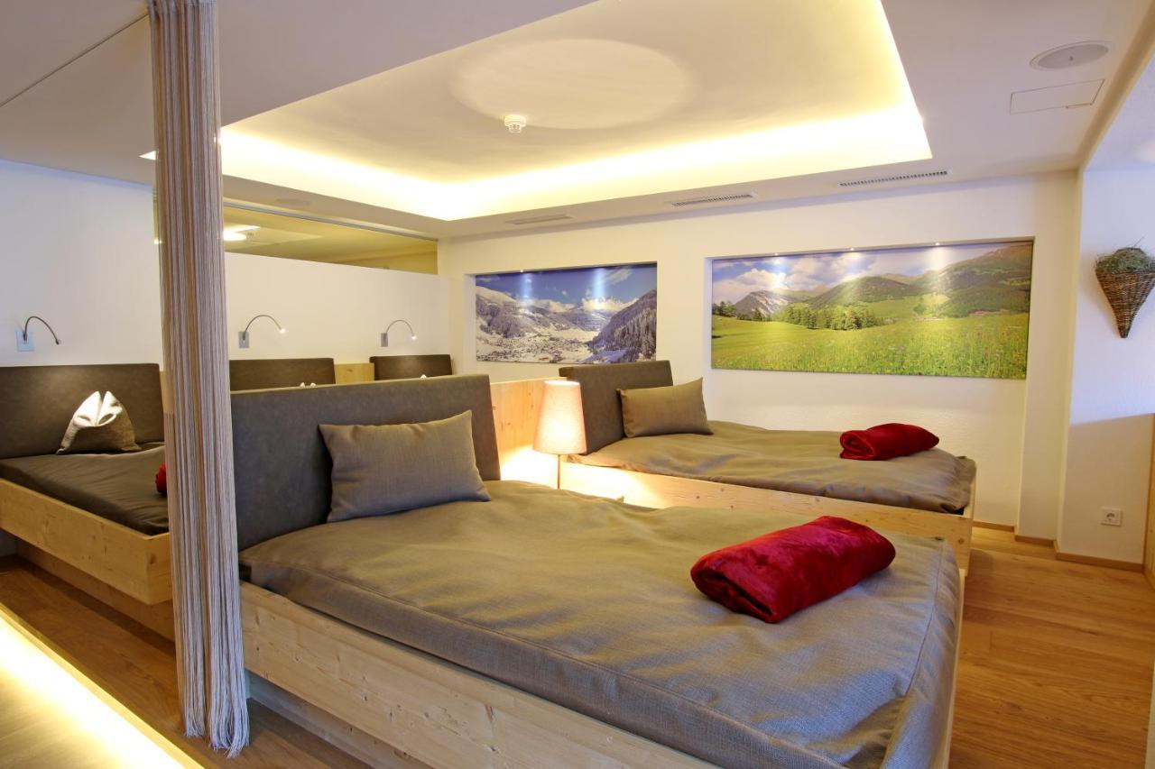 Hotel Schwarzer Adler Nauders Zewnętrze zdjęcie