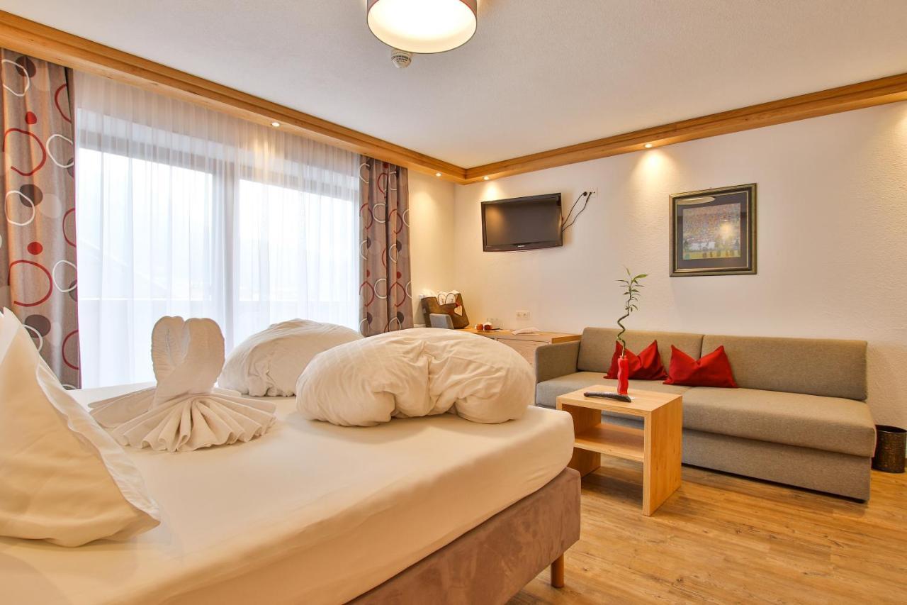 Hotel Schwarzer Adler Nauders Zewnętrze zdjęcie