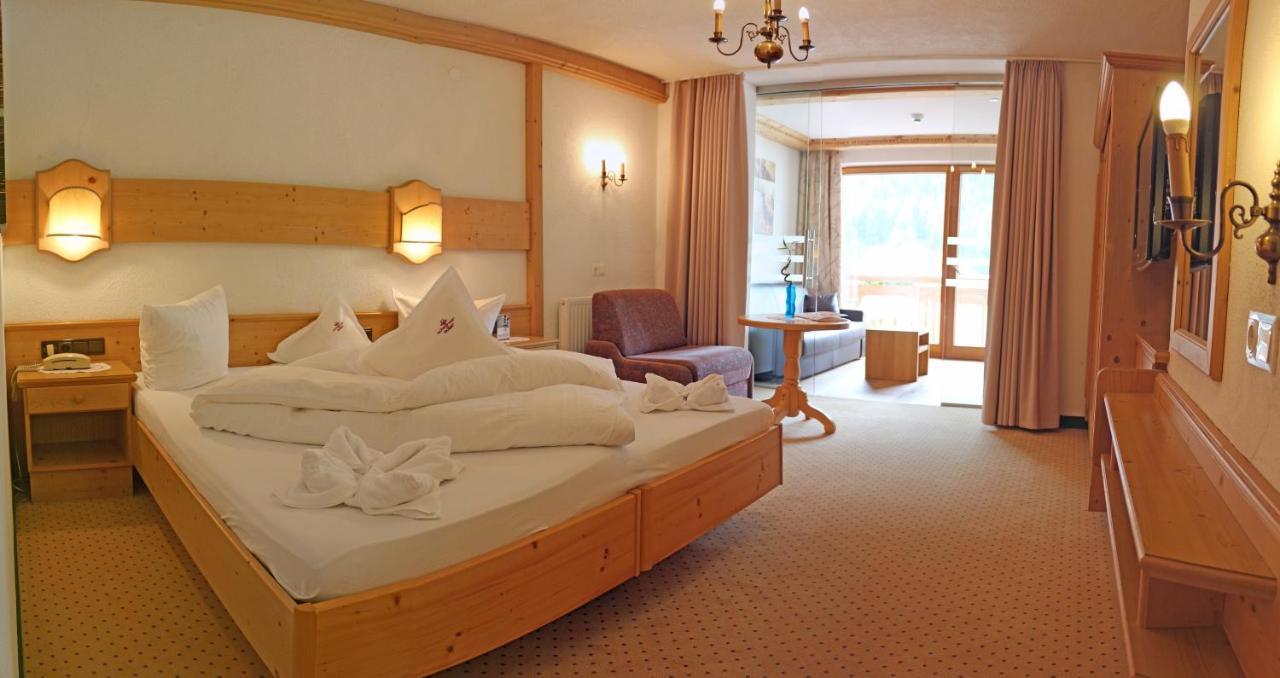 Hotel Schwarzer Adler Nauders Zewnętrze zdjęcie