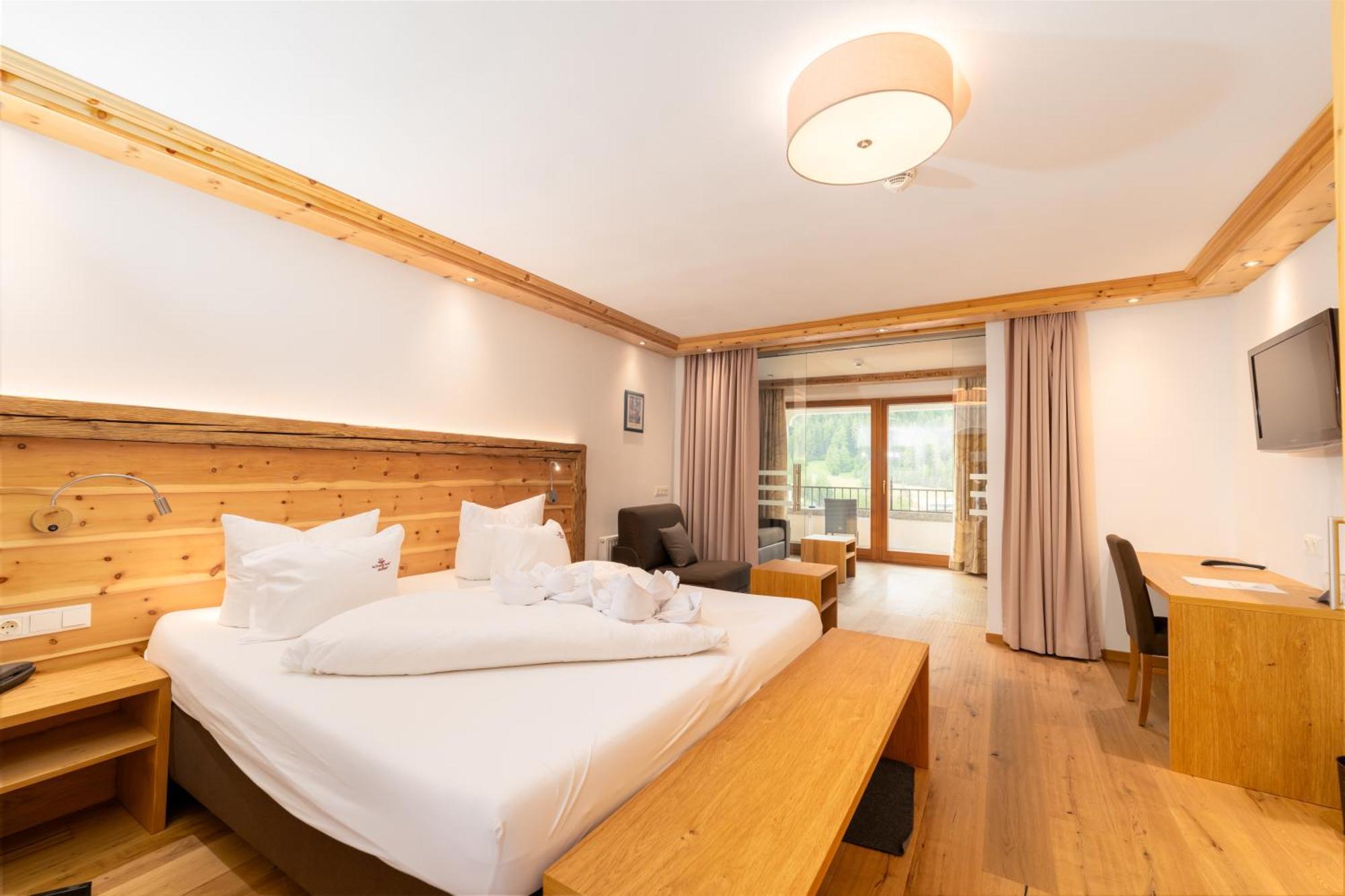 Hotel Schwarzer Adler Nauders Zewnętrze zdjęcie