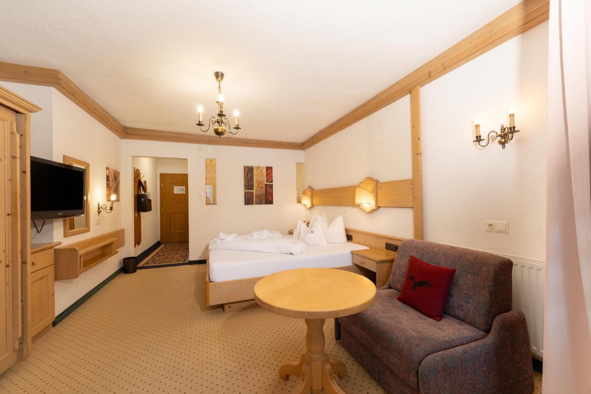 Hotel Schwarzer Adler Nauders Zewnętrze zdjęcie