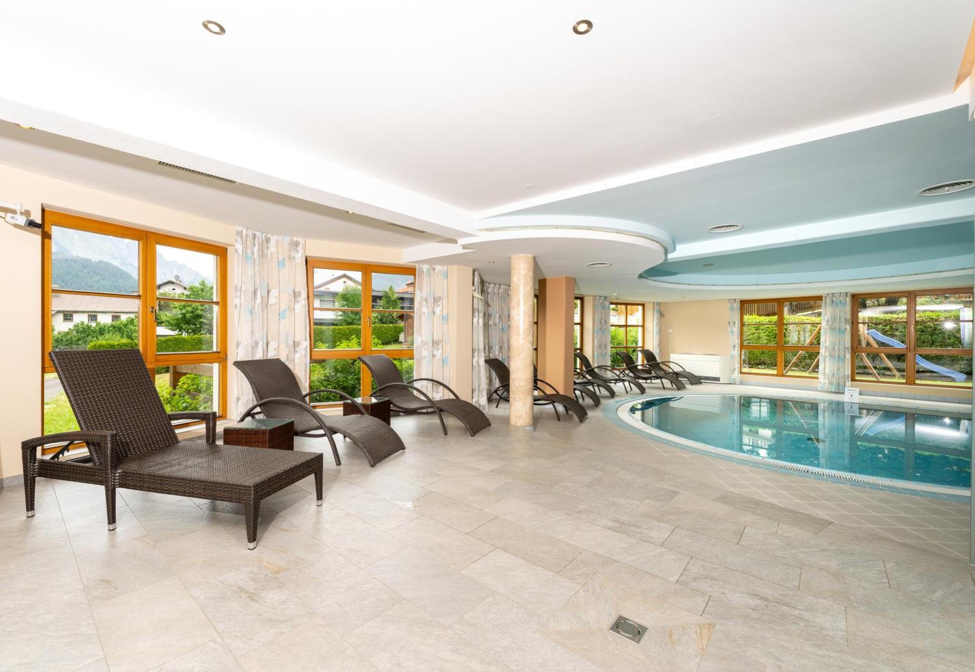Hotel Schwarzer Adler Nauders Zewnętrze zdjęcie
