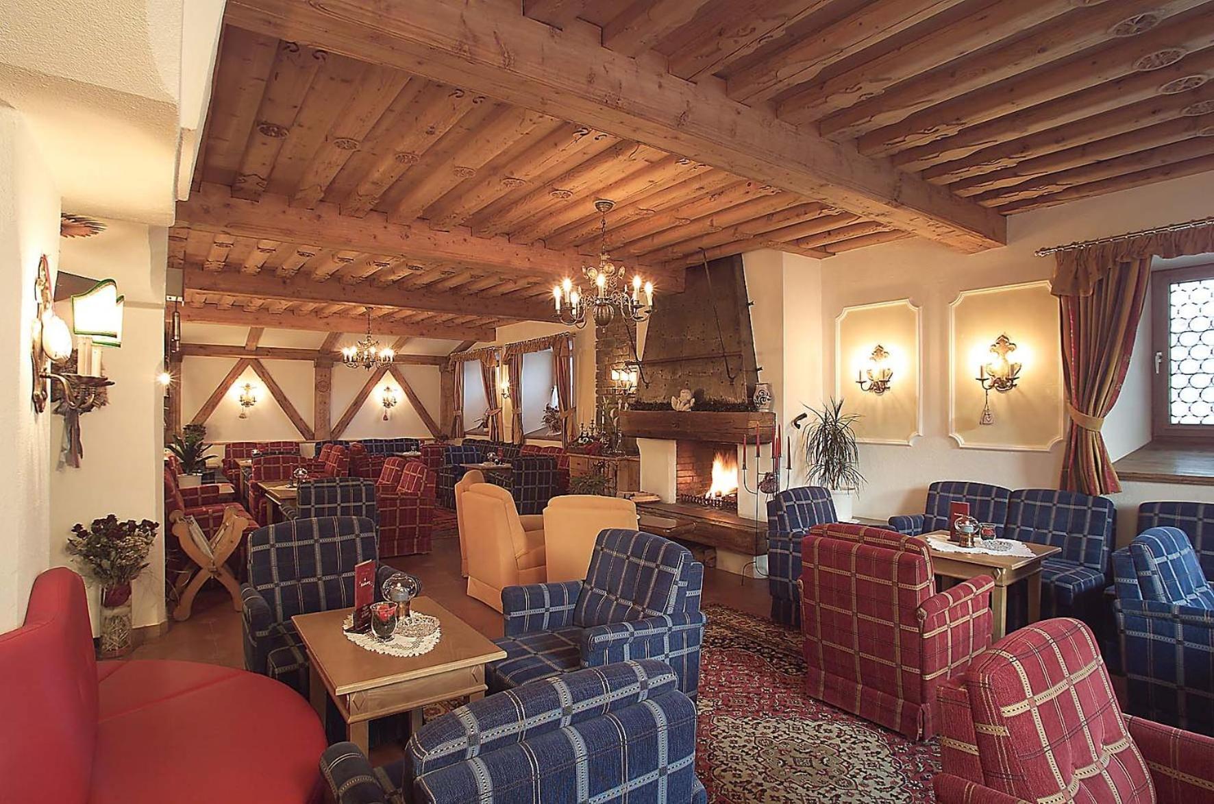 Hotel Schwarzer Adler Nauders Zewnętrze zdjęcie