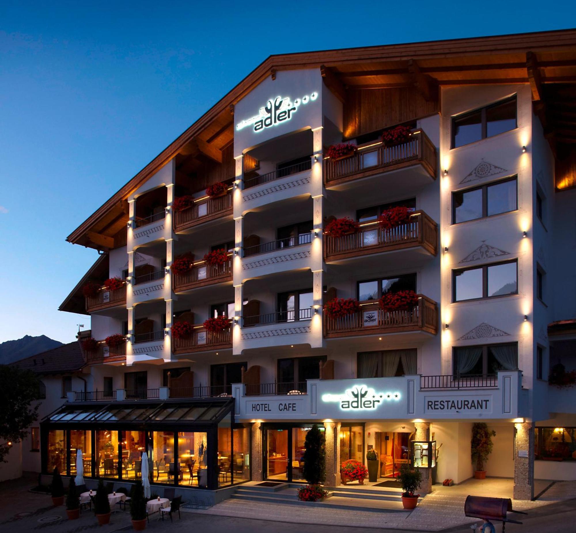 Hotel Schwarzer Adler Nauders Zewnętrze zdjęcie