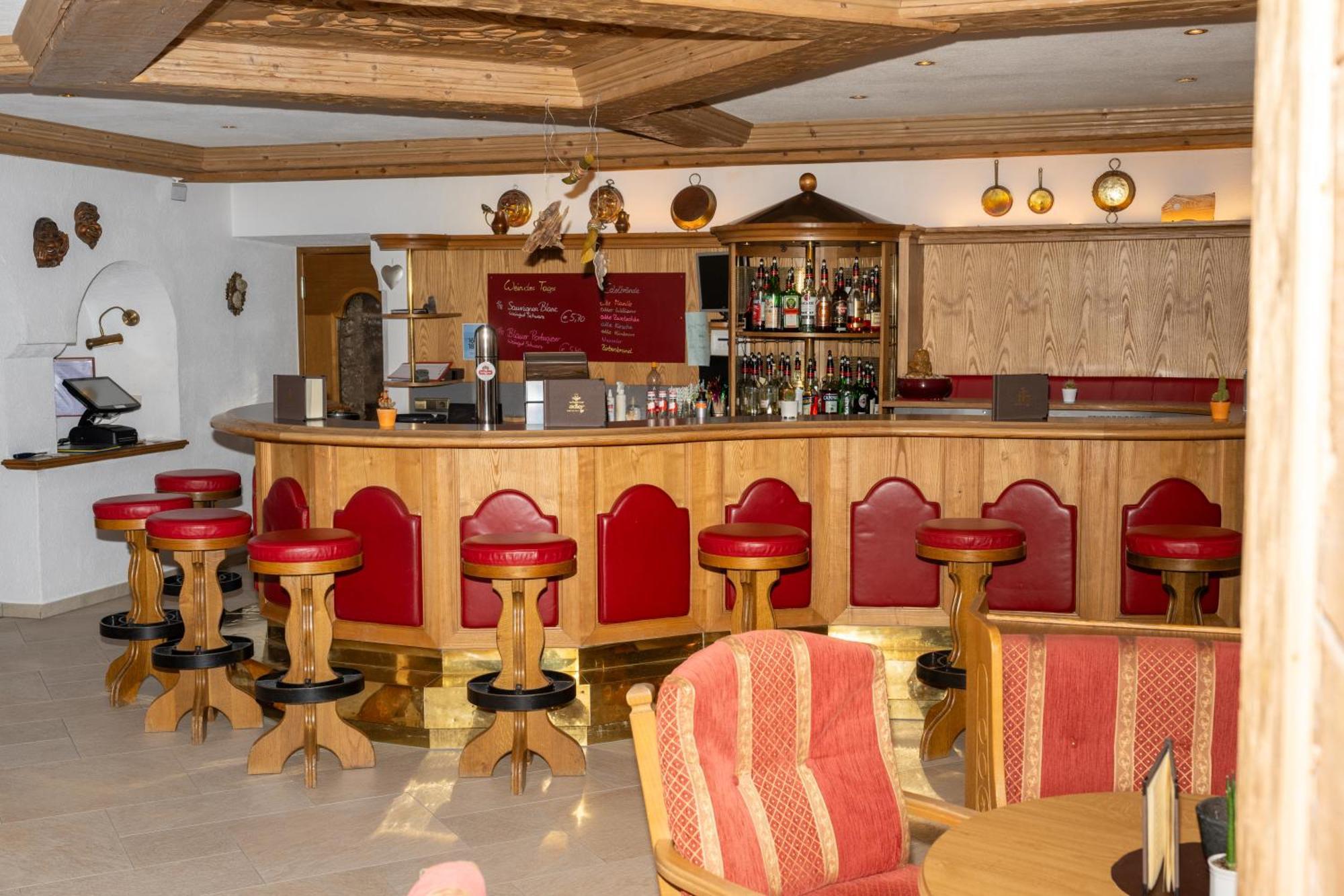 Hotel Schwarzer Adler Nauders Zewnętrze zdjęcie