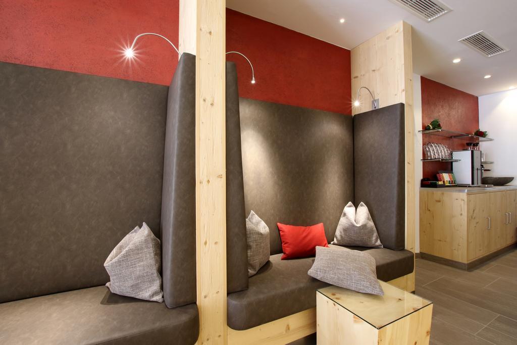 Hotel Schwarzer Adler Nauders Zewnętrze zdjęcie